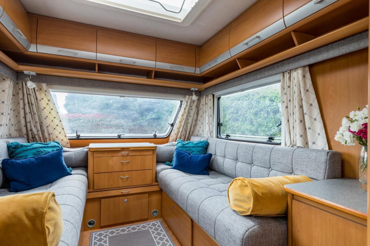 Cosy Caravan On Luxury Campsite Hulme End Kültér fotó