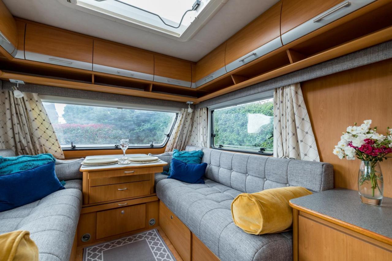 Cosy Caravan On Luxury Campsite Hulme End Kültér fotó